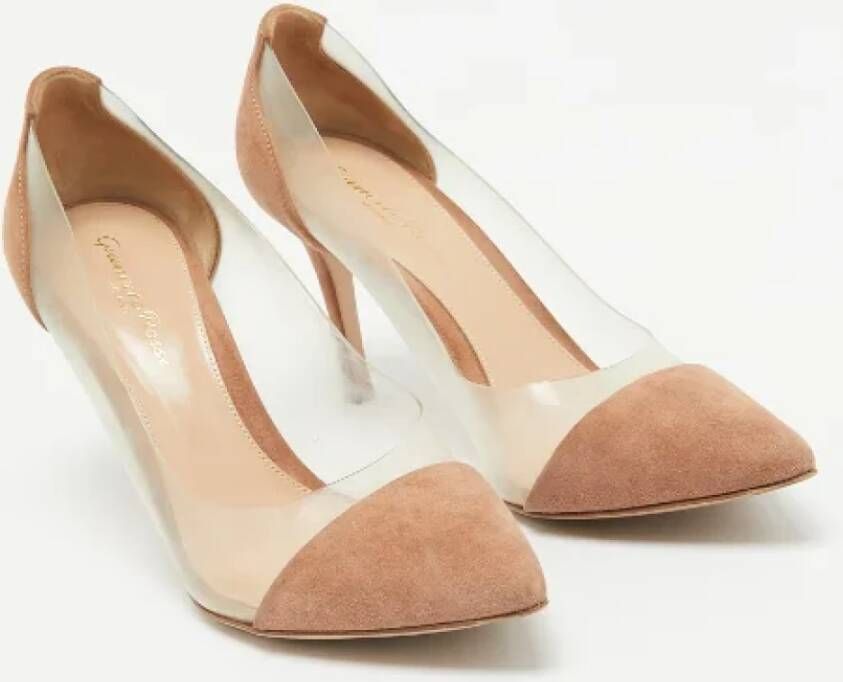 Gianvito Rossi Pre-owned Suede heels Beige Dames