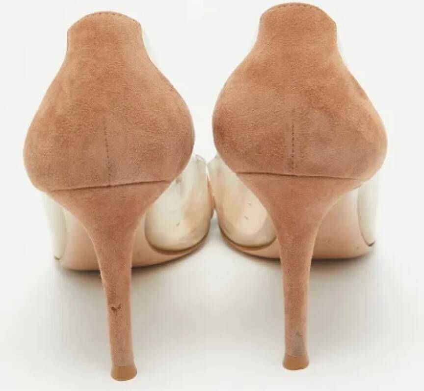 Gianvito Rossi Pre-owned Suede heels Beige Dames