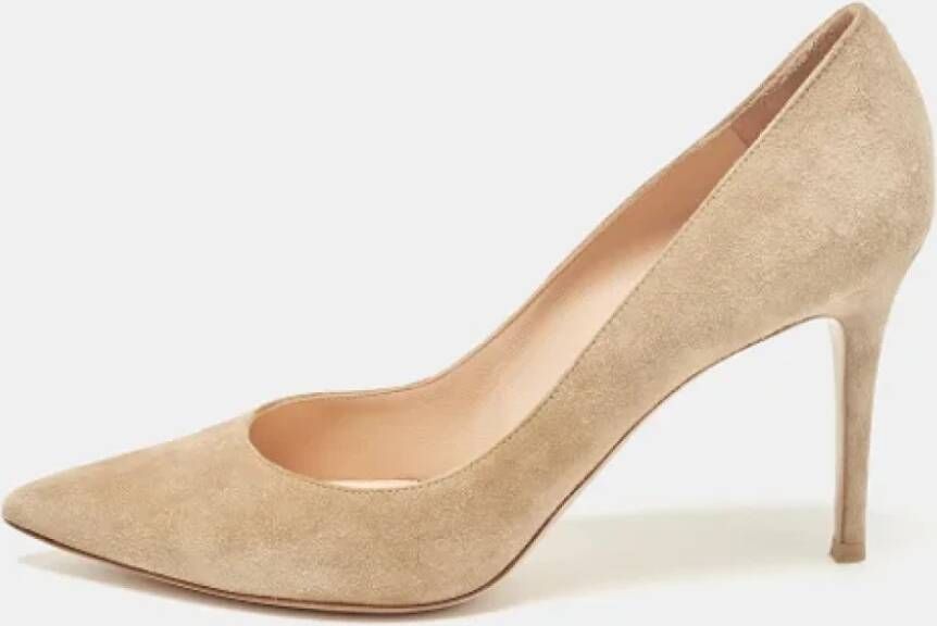 Gianvito Rossi Pre-owned Suede heels Beige Dames