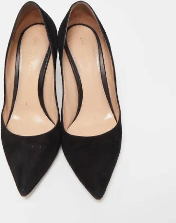 Gianvito Rossi Pre-owned Suede heels Black Dames