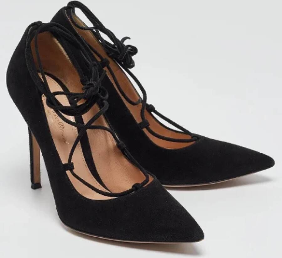 Gianvito Rossi Pre-owned Suede heels Black Dames