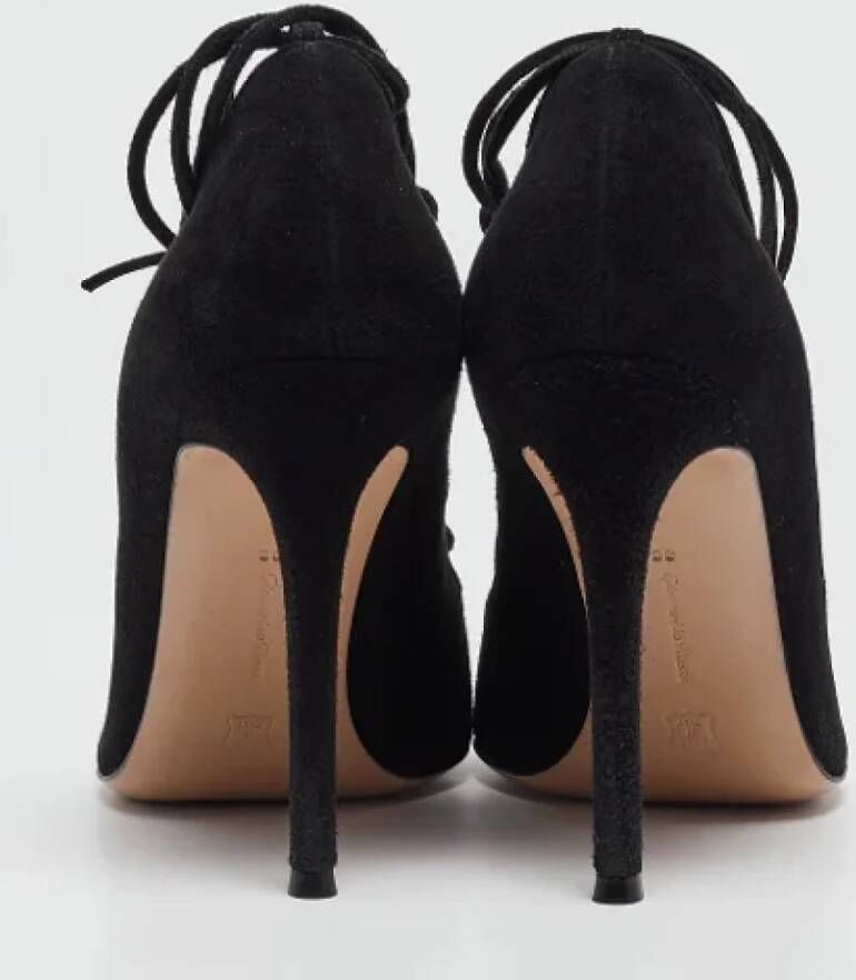 Gianvito Rossi Pre-owned Suede heels Black Dames