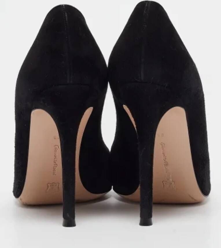 Gianvito Rossi Pre-owned Suede heels Black Dames