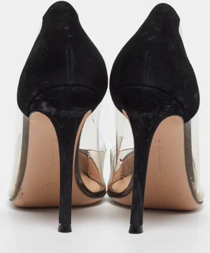 Gianvito Rossi Pre-owned Suede heels Black Dames