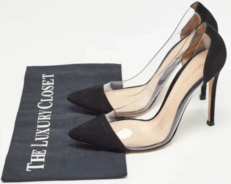 Gianvito Rossi Pre-owned Suede heels Black Dames