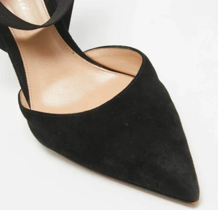 Gianvito Rossi Pre-owned Suede heels Black Dames