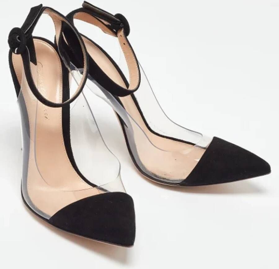 Gianvito Rossi Pre-owned Suede heels Black Dames