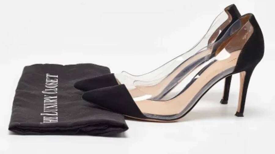 Gianvito Rossi Pre-owned Suede heels Black Dames