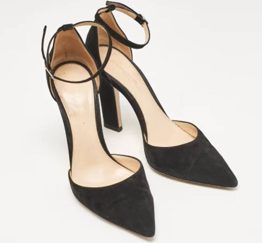 Gianvito Rossi Pre-owned Suede heels Black Dames