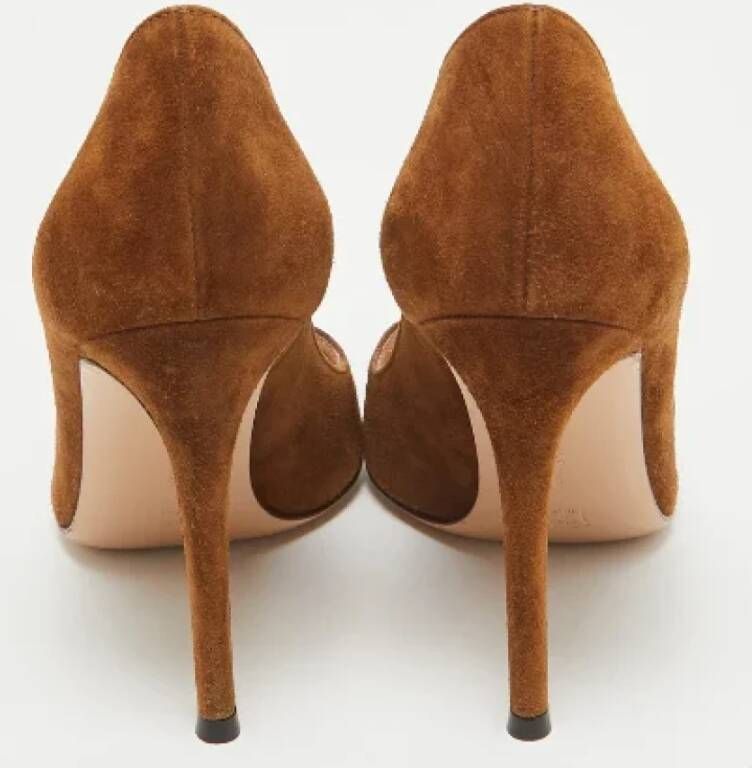 Gianvito Rossi Pre-owned Suede heels Brown Dames