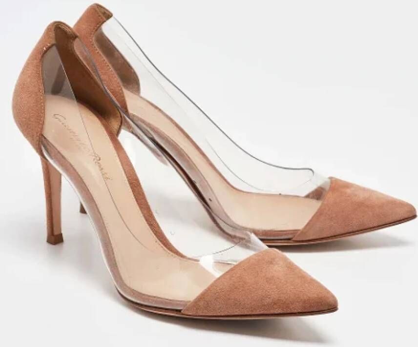 Gianvito Rossi Pre-owned Suede heels Brown Dames