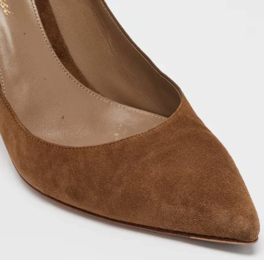 Gianvito Rossi Pre-owned Suede heels Brown Dames