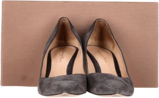 Gianvito Rossi Pre-owned Suede heels Gray Dames