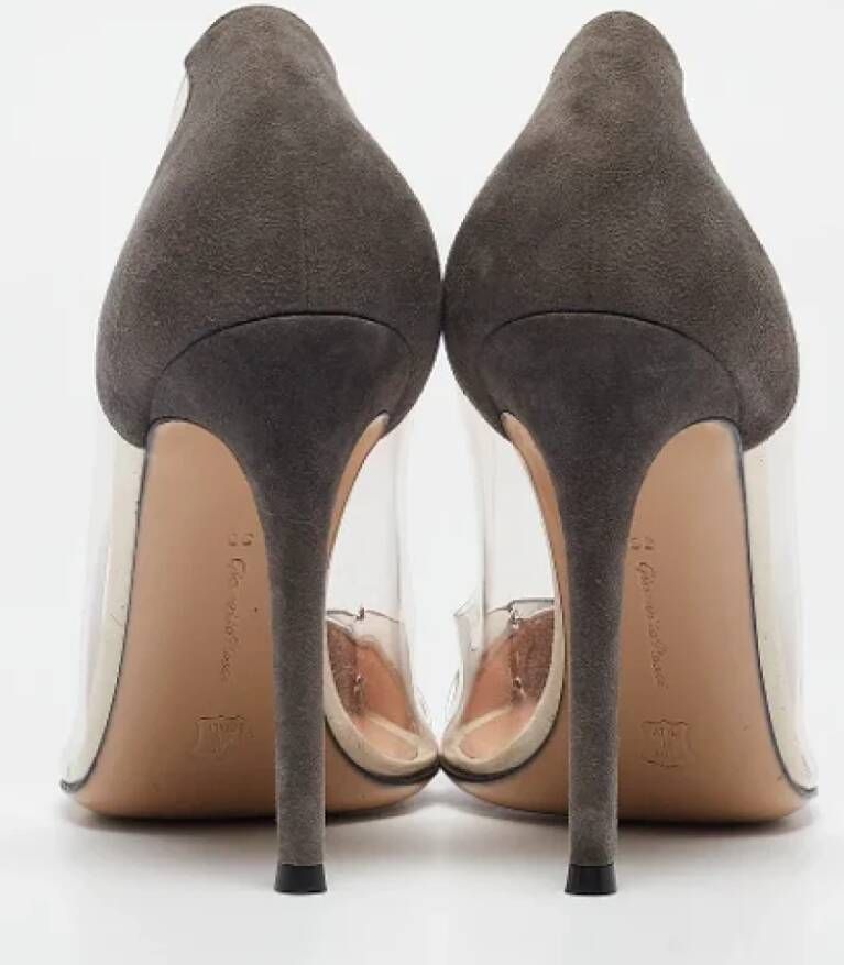 Gianvito Rossi Pre-owned Suede heels Gray Dames