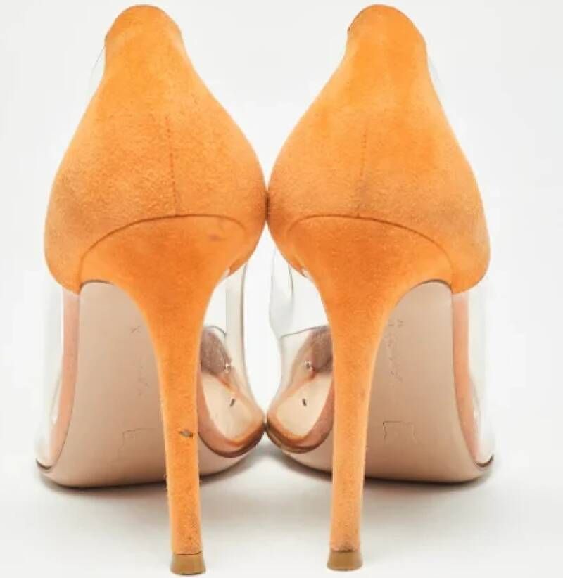 Gianvito Rossi Pre-owned Suede heels Orange Dames