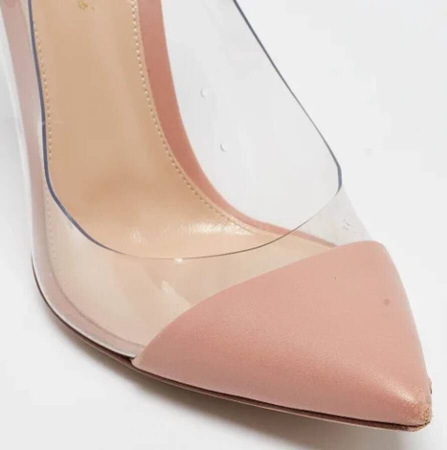 Gianvito Rossi Pre-owned Suede heels Pink Dames