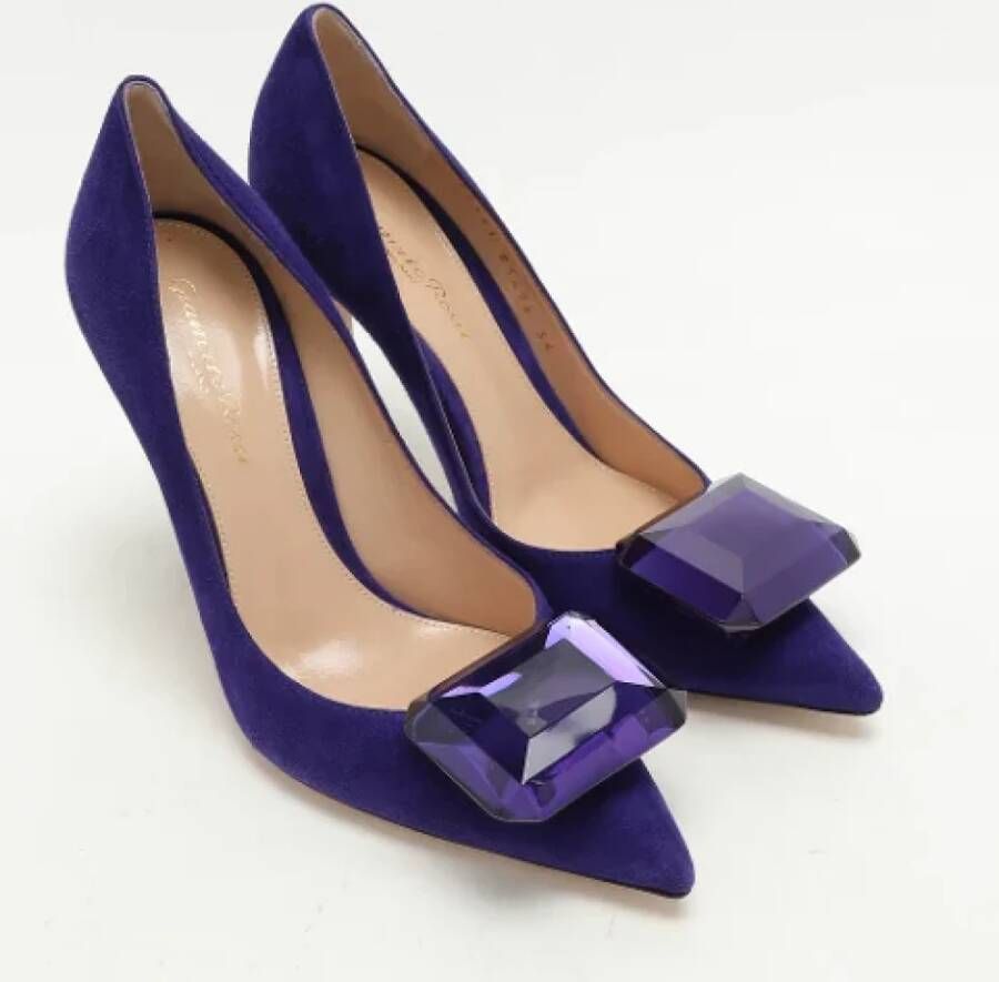 Gianvito Rossi Pre-owned Suede heels Purple Dames