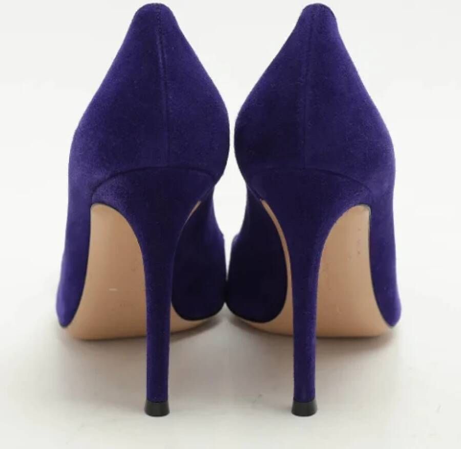 Gianvito Rossi Pre-owned Suede heels Purple Dames