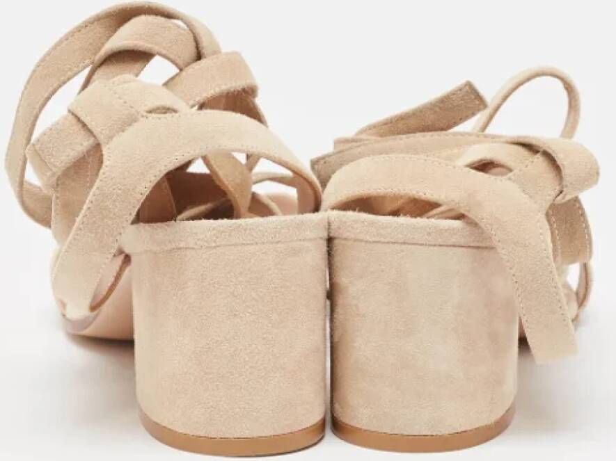 Gianvito Rossi Pre-owned Suede sandals Beige Dames