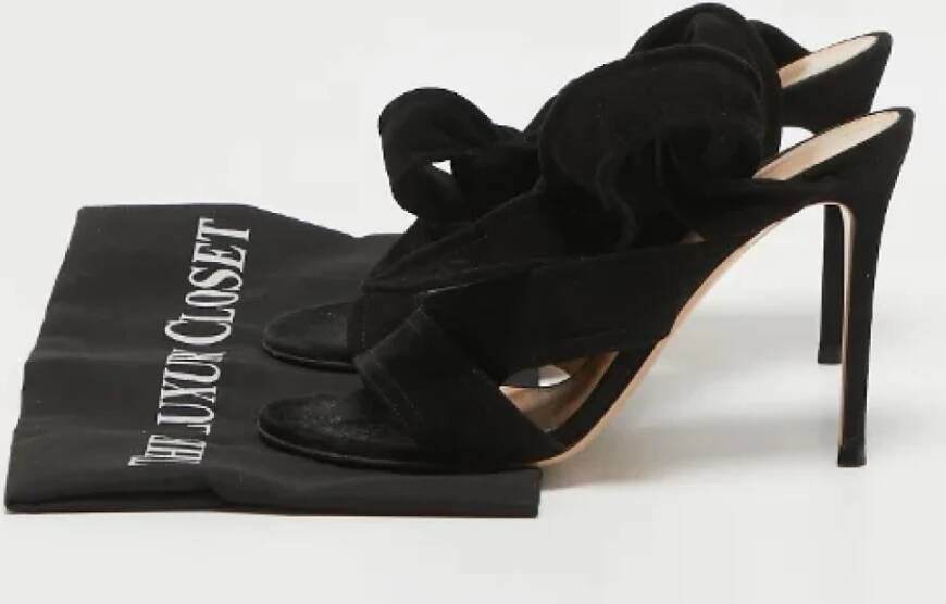 Gianvito Rossi Pre-owned Suede sandals Black Dames