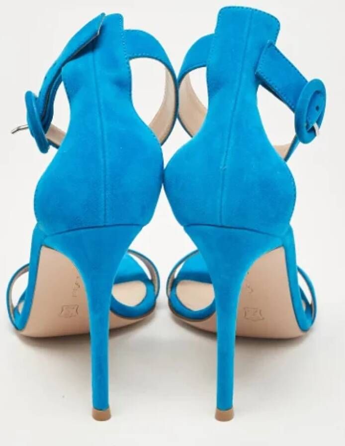 Gianvito Rossi Pre-owned Suede sandals Blue Dames