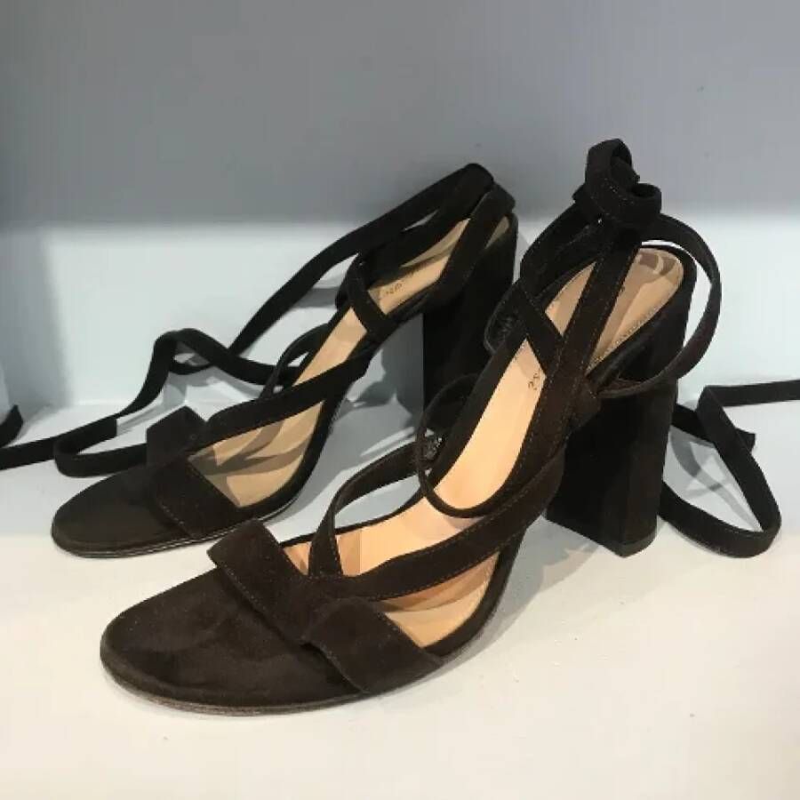 Gianvito Rossi Pre-owned Suede sandals Brown Dames