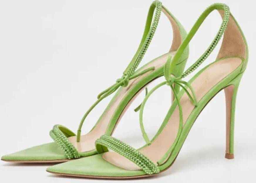 Gianvito Rossi Pre-owned Suede sandals Green Dames