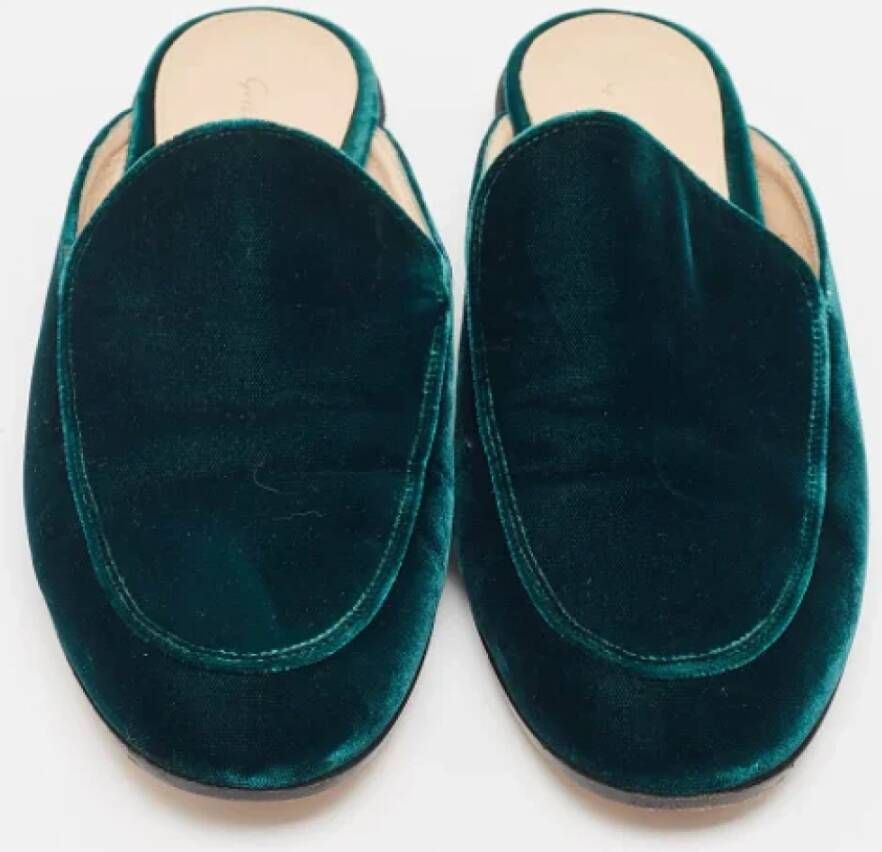 Gianvito Rossi Pre-owned Velvet flats Green Dames