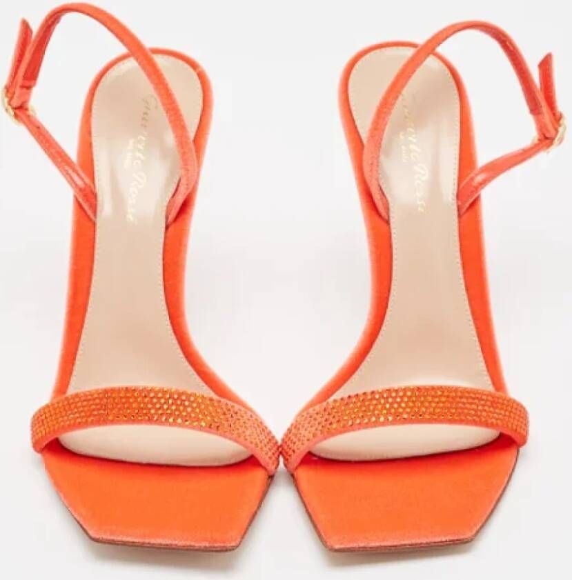 Gianvito Rossi Pre-owned Velvet sandals Orange Dames