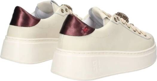 Gio+ Witte Leren Casual Sneakers Beige Dames