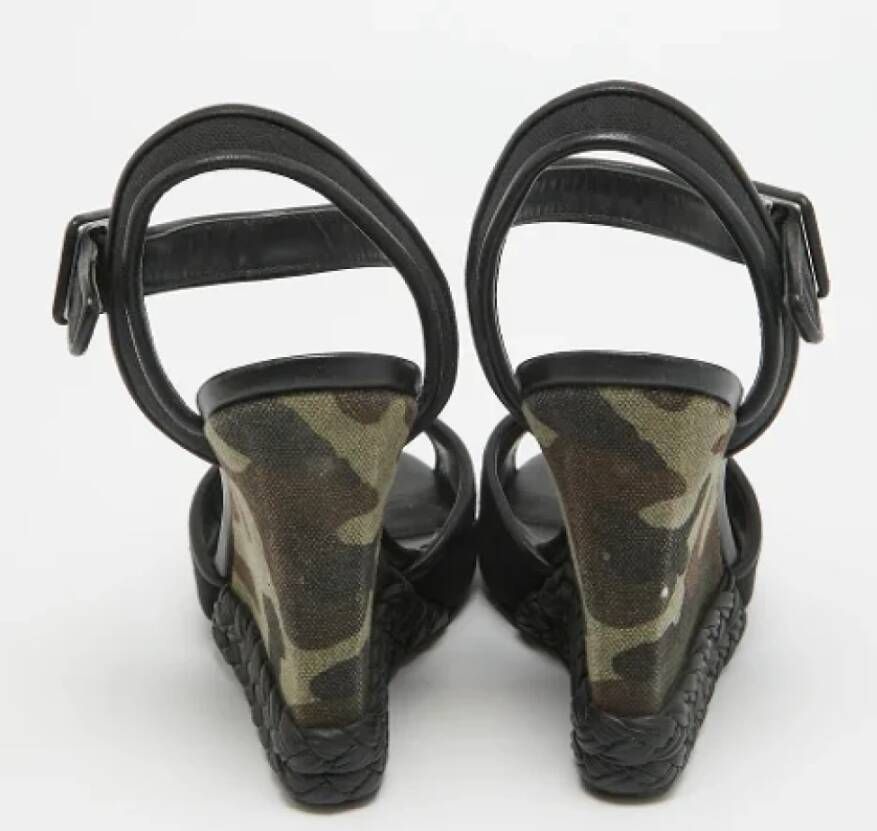 Giuseppe Zanotti Pre-owned Canvas sandals Black Dames