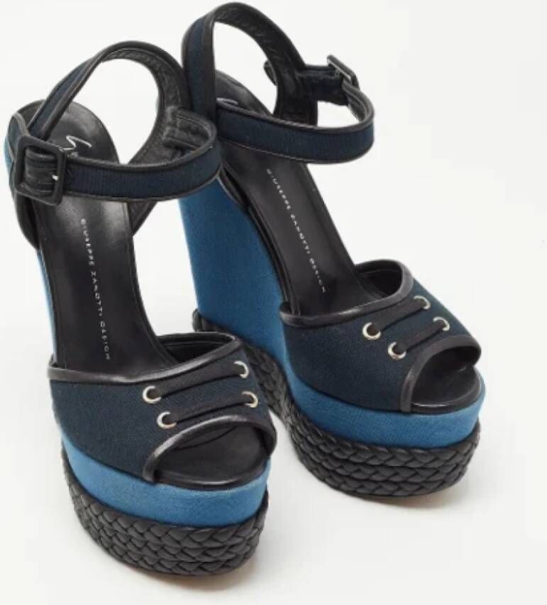 Giuseppe Zanotti Pre-owned Canvas sandals Blue Dames