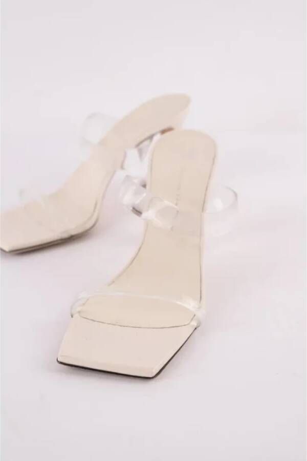 Giuseppe Zanotti Pre-owned Fabric sandals Beige Dames