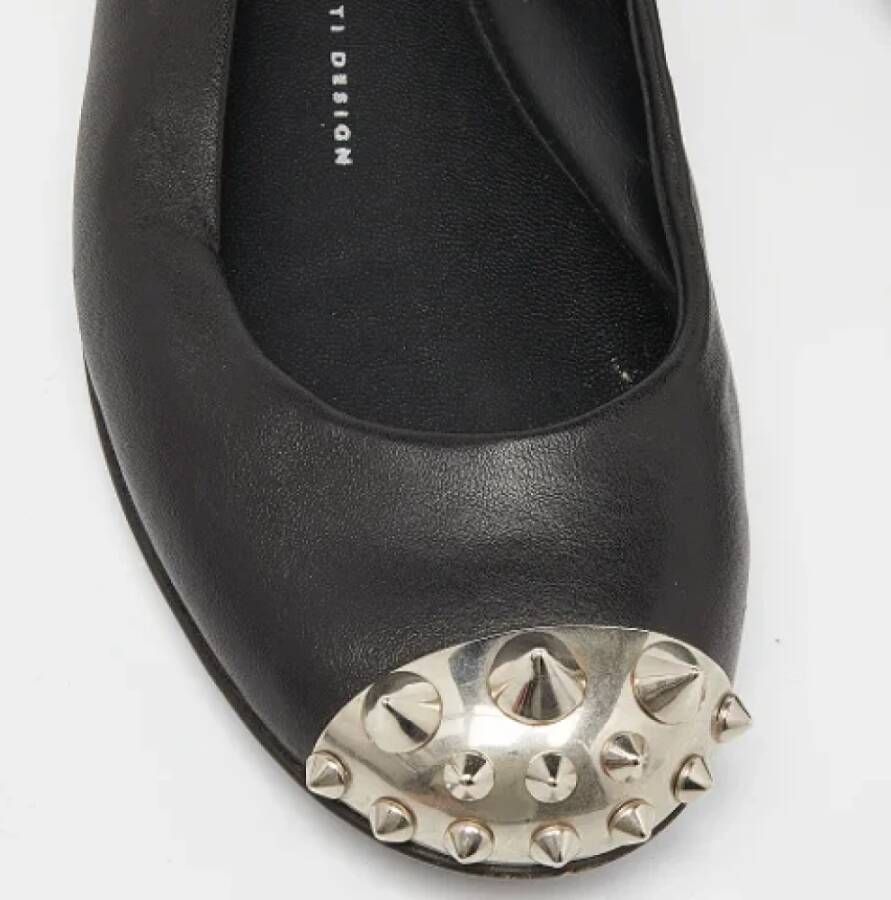 Giuseppe Zanotti Pre-owned Leather flats Black Dames