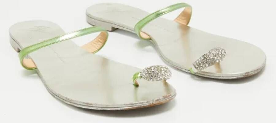 Giuseppe Zanotti Pre-owned Leather flats Green Dames