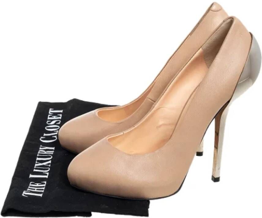 Giuseppe Zanotti Pre-owned Leather heels Beige Dames