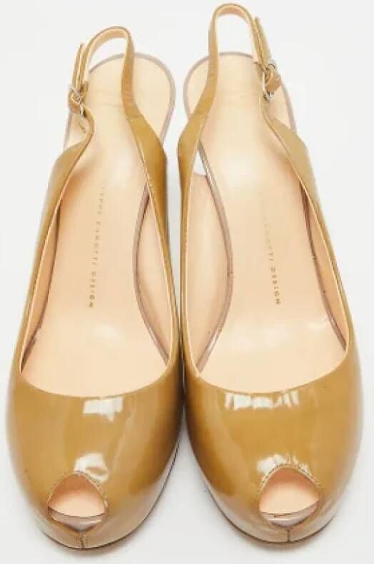 Giuseppe Zanotti Pre-owned Leather heels Beige Dames