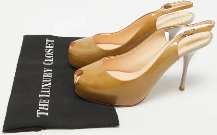 Giuseppe Zanotti Pre-owned Leather heels Beige Dames