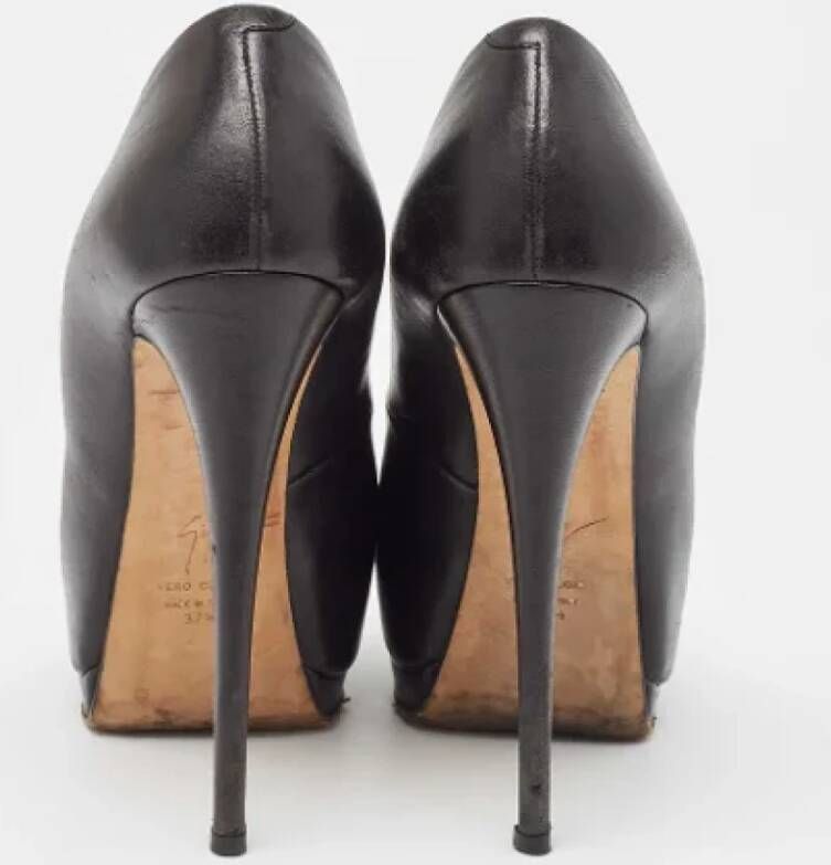 Giuseppe Zanotti Pre-owned Leather heels Black Dames