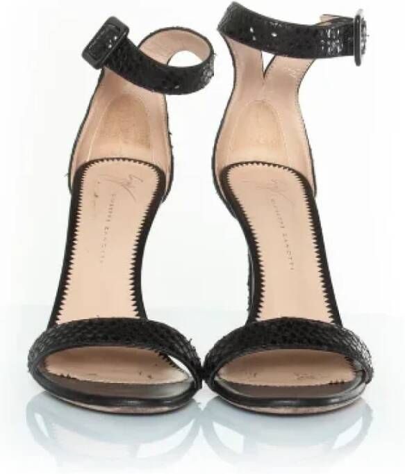 Giuseppe Zanotti Pre-owned Leather heels Black Dames