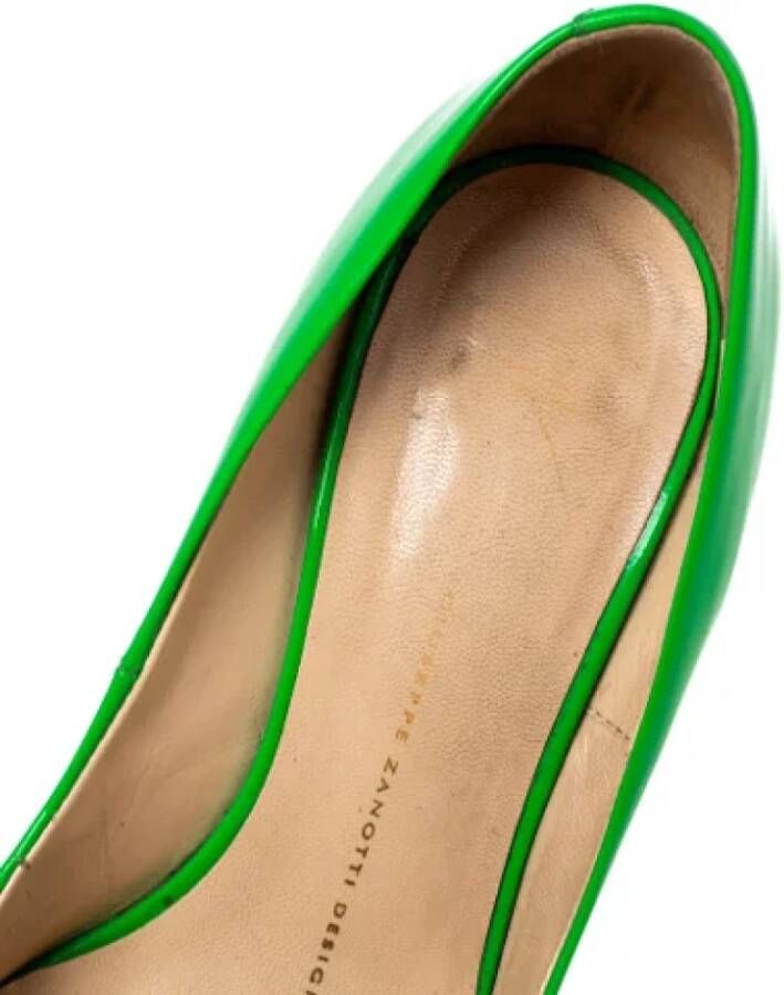 Giuseppe Zanotti Pre-owned Leather heels Green Dames