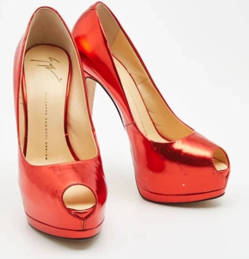 Giuseppe Zanotti Pre-owned Leather heels Red Dames