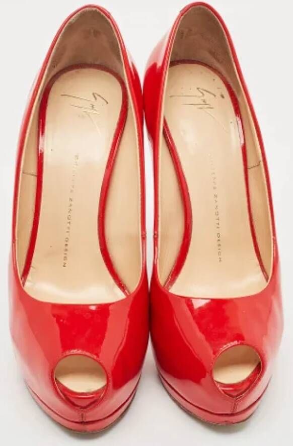 Giuseppe Zanotti Pre-owned Leather heels Red Dames