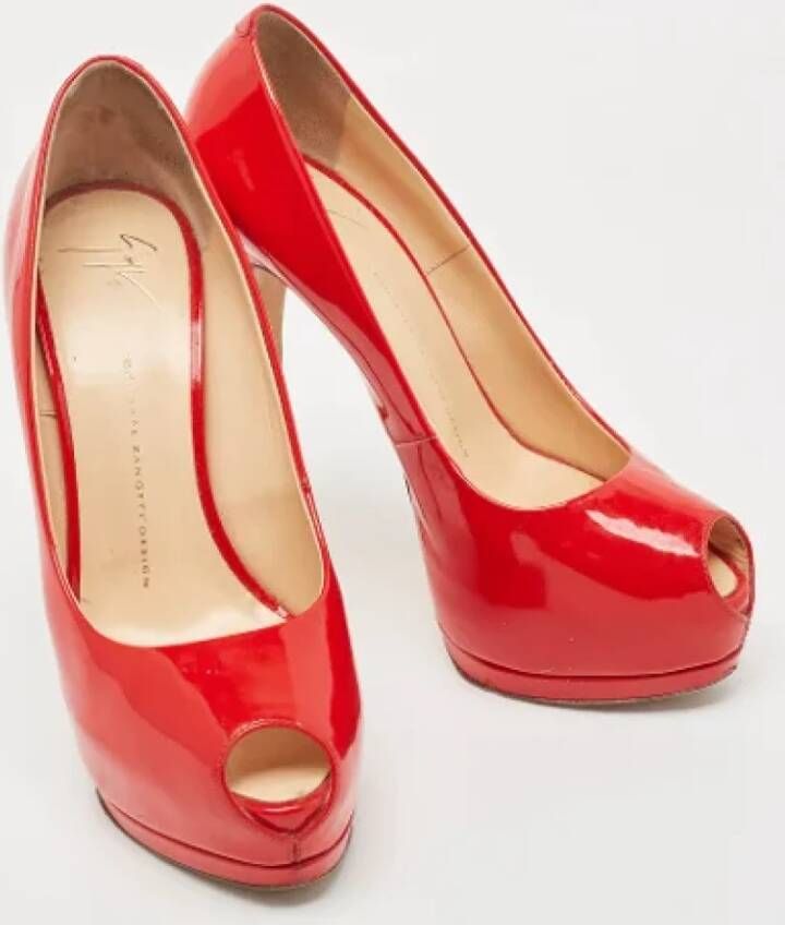 Giuseppe Zanotti Pre-owned Leather heels Red Dames