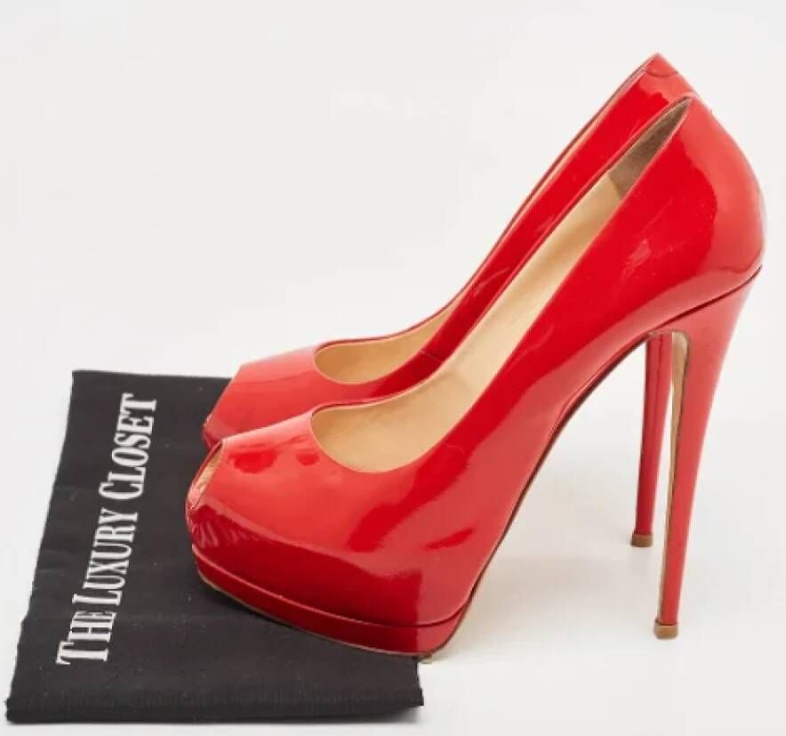 Giuseppe Zanotti Pre-owned Leather heels Red Dames