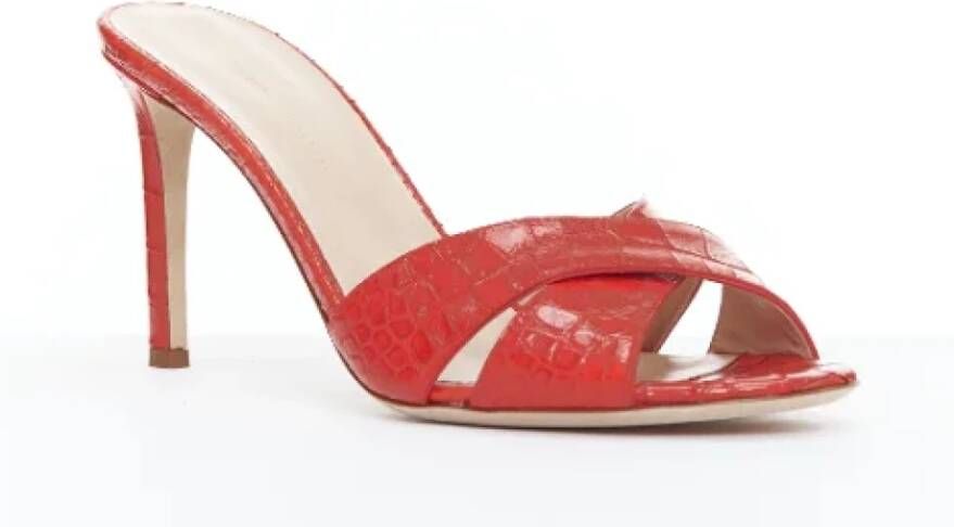 Giuseppe Zanotti Pre-owned Leather heels Red Dames