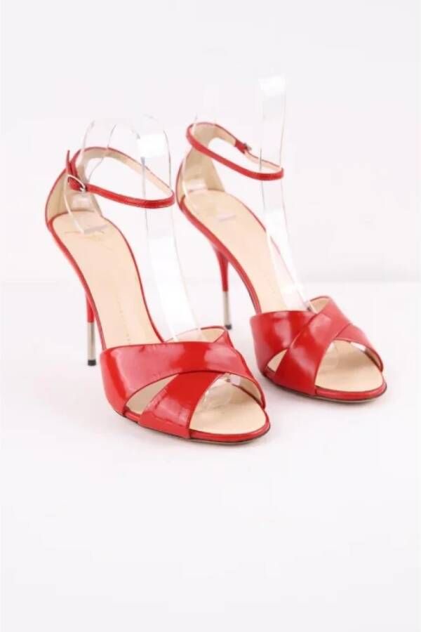 Giuseppe Zanotti Pre-owned Leather heels Red Dames