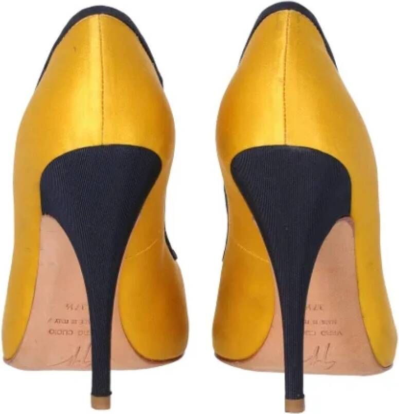 Giuseppe Zanotti Pre-owned Leather heels Yellow Dames