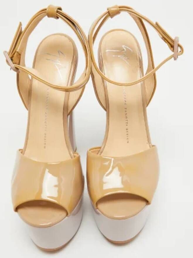 Giuseppe Zanotti Pre-owned Leather sandals Beige Dames