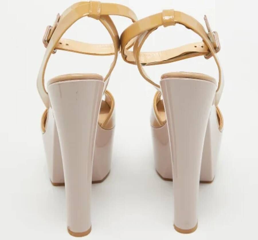 Giuseppe Zanotti Pre-owned Leather sandals Beige Dames